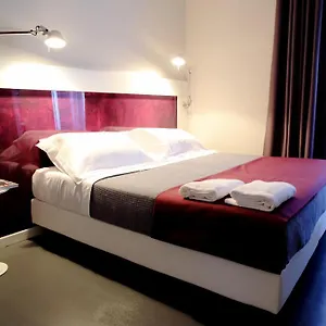 ** Couette-café Urbe Colosseo Italie